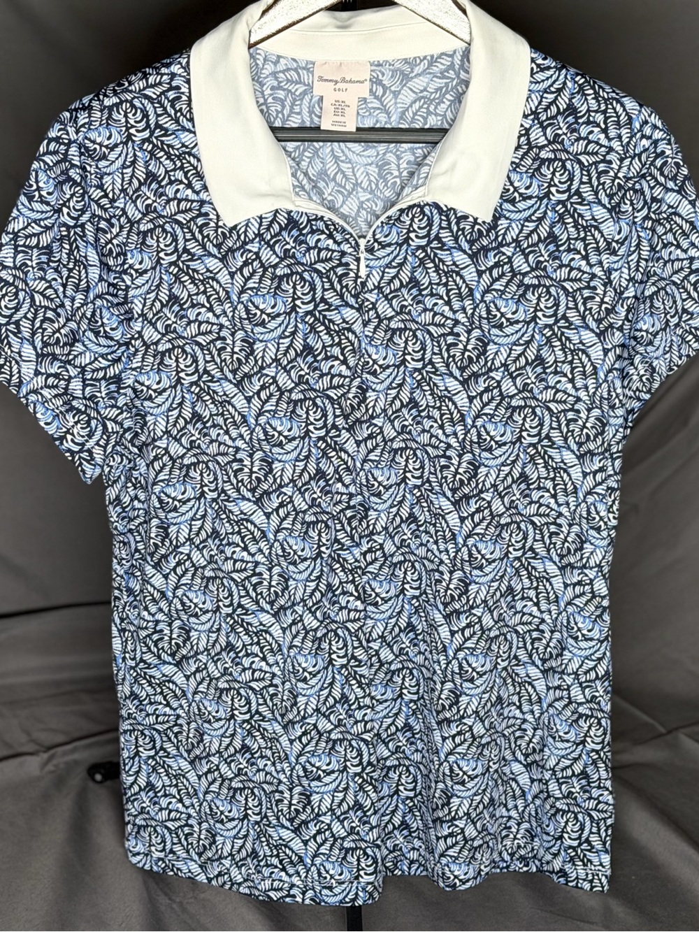 Tommy Bahama Golf Navy and Light Blue Leaf-Print Polo with White Collar